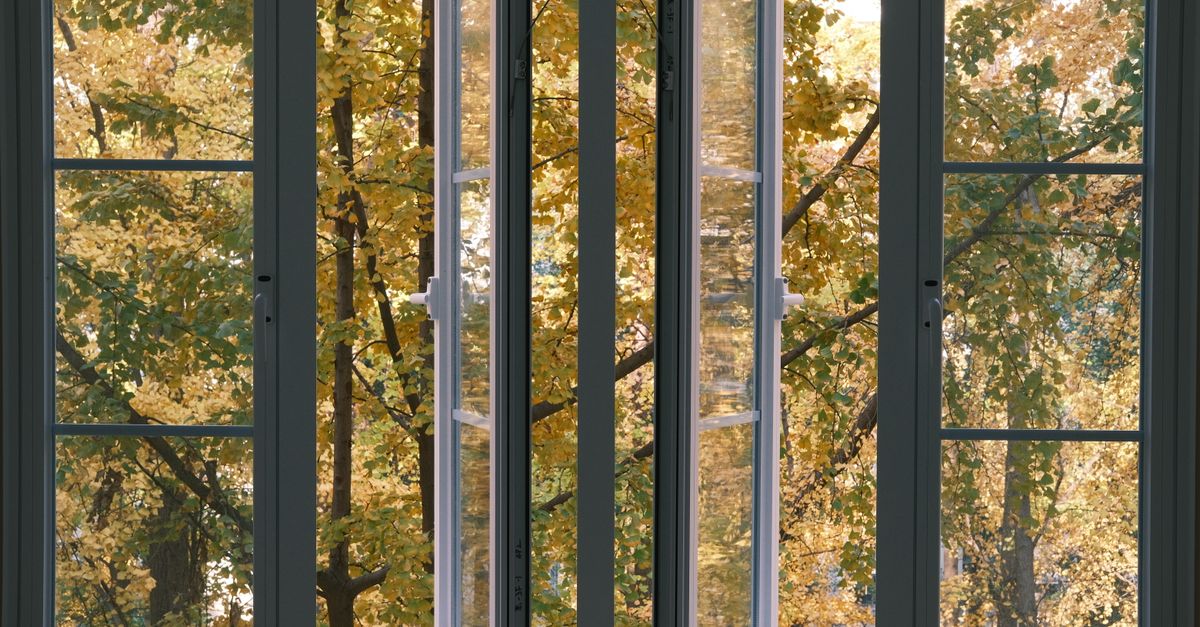 Tips for Inspecting Double Glazed Windows Before Winter